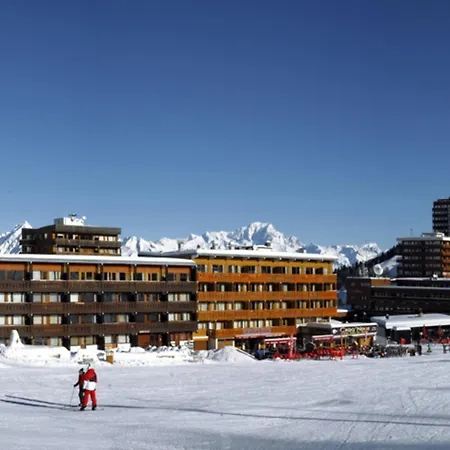 Renove Proche Des Pistes Avec Balcon Et Parking - Fr-1-455-70 * La Plagne